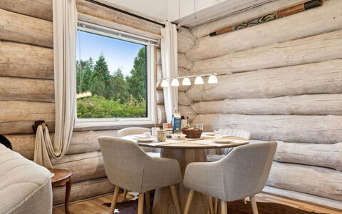 Barni - 7Km from the Sea: Maison, Toit, Domicile, Chalet, Cabanon, Batiments Jardin, Siding, Cour, Cabane En Rondins, Cabane