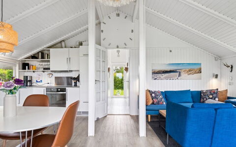 Lauha - 400M from the Sea: Design Intérieur, Bois, Sol, Meubles, Plafond, Sol, Domicile, Parquet, Salon, Canapé