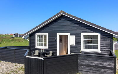 Winona - 600M from the Sea