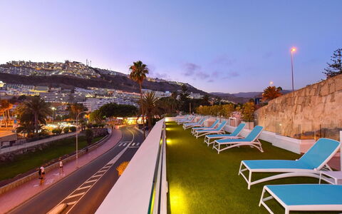 Morea Suites 1: Vert, Feuille, Plante, Arbre, Biome, Herbe, Loisir, Suppression Des Plantes Ligneuses, Design Urbain, Teintes Et Ombres