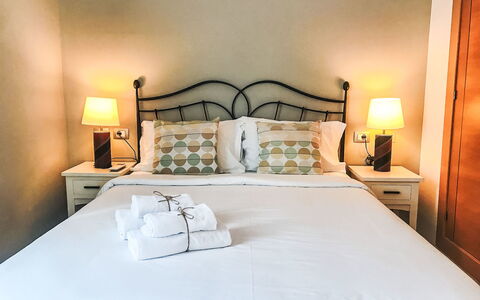 Ancor: Vert, Feuille, Plante, Arbre, Biome, Herbe, Loisir, Suppression Des Plantes Ligneuses, Design Urbain, Teintes Et Ombres