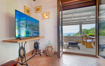Dundo House