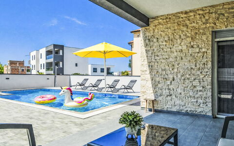 Jurica: Architecture, Design Urbain, Appartement, Biens, Villa, Recours, Piscine, Hôtel, Cour