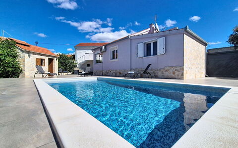 Nancy: Bleu, Piscine, Zone Résidentielle, Composite, Biens, Béton, Recours, Caractéristique De L'Eau, Villa, Hôtel