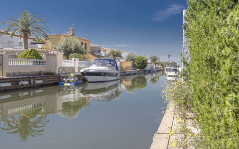 Falconera: L'Eau, Plante, Ciel, Jour, Ressources En Eau, Bateau, Arbre, Plan D'Eau, Lac, Cours D'Eau