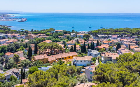 La Chicca: Ciel, Neige, Montagne, Bâtiment, Monde, Pente, Maison, Paysage Naturel, Gelé, Paysage