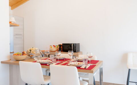 Grotta Porcina: Ciel, Neige, Montagne, Bâtiment, Monde, Pente, Maison, Paysage Naturel, Gelé, Paysage