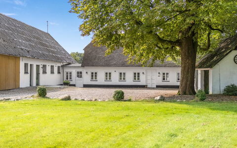 Vinni - 25Km from the Sea: Bois, Toit, Domicile, Maison, Architecture, Siding, Lot Terre, Chalet, Cabanon, Batiments Jardin