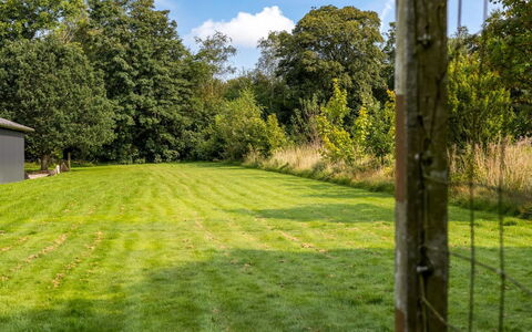 Vinni - 25Km from the Sea: Bois, Toit, Domicile, Maison, Architecture, Siding, Lot Terre, Chalet, Cabanon, Batiments Jardin