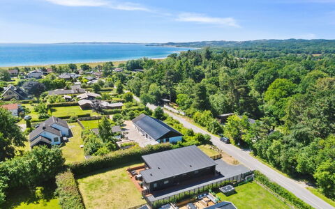 Thorkjell - 350M from the Sea: Bois, Domicile, Porche, Plate-Forme, Dur, Toit, Tache De Bois, Parquet, Eco Hôtel