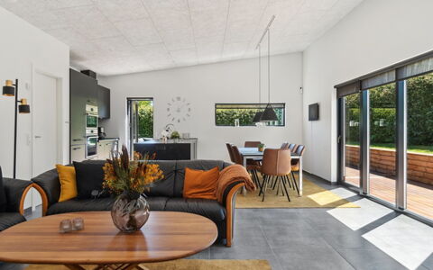 Thorkjell - 350M from the Sea: Bois, Domicile, Porche, Plate-Forme, Dur, Toit, Tache De Bois, Parquet, Eco Hôtel