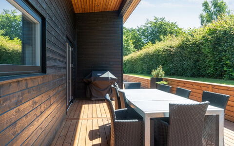 Thorkjell - 350M from the Sea: Bois, Domicile, Porche, Plate-Forme, Dur, Toit, Tache De Bois, Parquet, Eco Hôtel
