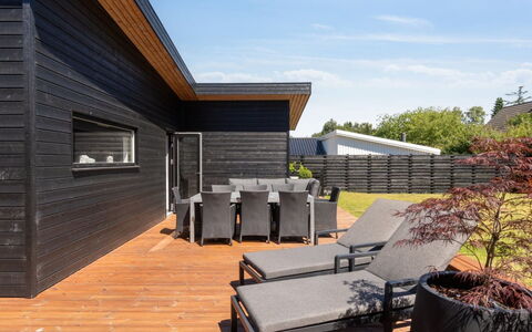 Thorkjell - 350M from the Sea: Bois, Domicile, Porche, Plate-Forme, Dur, Toit, Tache De Bois, Parquet, Eco Hôtel