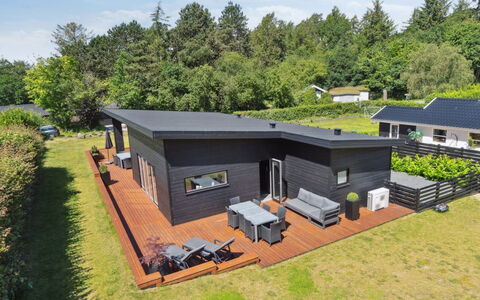 Thorkjell - 350M from the Sea: Bois, Domicile, Porche, Plate-Forme, Dur, Toit, Tache De Bois, Parquet, Eco Hôtel