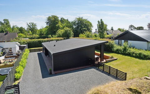 Thorkjell - 350M from the Sea: Bois, Domicile, Porche, Plate-Forme, Dur, Toit, Tache De Bois, Parquet, Eco Hôtel