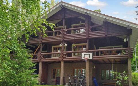 Tuohiniemi: Domicile, Chalet, Siding, Biens, Cabane En Rondins, Allée, Cour, Porche, Sedan, Batiments Jardin