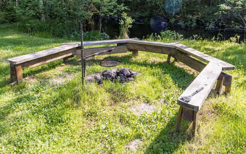 Kesäranta: Bois, Sol, Sol, Meubles, Parquet, Design Intérieur, Lit Superposé, Pièce, Tache De Bois, Dur