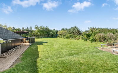 Wilmer - 600M from the Sea
