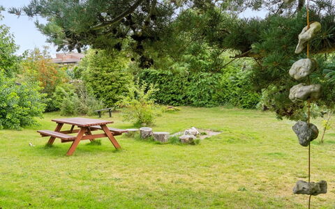 Yardila - 1.4Km from the Sea: Bois, Toit, Architecture, Domicile, Maison, Chalet, Siding, Dur, Pente, Biens