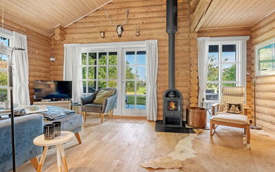 Sigga - 1.6Km from the Sea