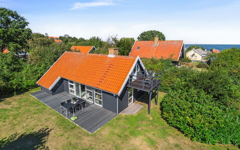 Laerke - 200M from the Sea: Meubles, Design Intérieur, Sol, Sol, Plafond, Pièce, Chaise, Table, Appartement, Table Cuisine Et Salle A Manger