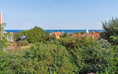 Laerke - 200M from the Sea: Meubles, Design Intérieur, Sol, Sol, Plafond, Pièce, Chaise, Table, Appartement, Table Cuisine Et Salle A Manger