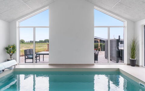 Christian - 600M from the Sea: Piscine, Composite, Ombre, Daylighting, Conception, Mobilier De Jardin, Recours, Structure En Plein Air, Villa, Hôtel
