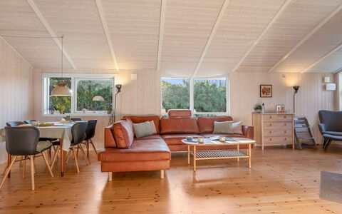 Nashota - 600M from the Sea: Bois, Toit, Architecture, Domicile, Maison, Chalet, Siding, Dur, Pente, Biens