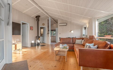 Nashota - 600M from the Sea: Bois, Toit, Architecture, Domicile, Maison, Chalet, Siding, Dur, Pente, Biens