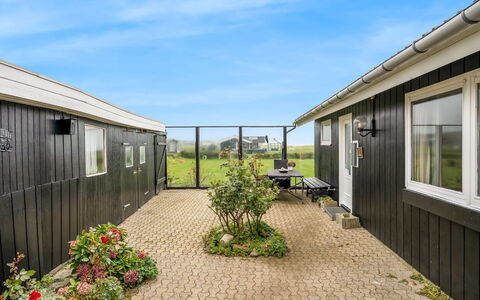 Snioulf - 10M from the Sea: Bois, Domicile, Porche, Plate-Forme, Dur, Toit, Tache De Bois, Parquet, Eco Hôtel