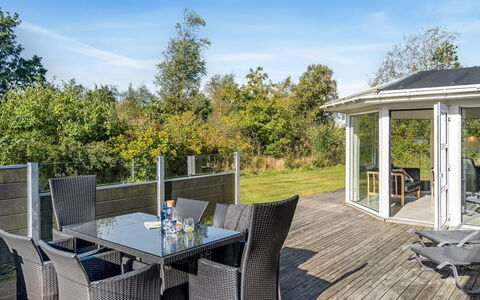 Martina - 500M from the Sea: Herbe, Prairie, Lot Terre, Chalet, Zone Rurale, Prairie, Batiments Jardin, Jardin, Cabanon
