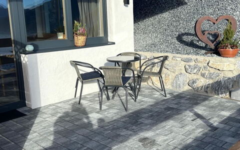 Zell am See 680: Composite, Mobilier De Jardin, Béton, Chaise, Balcon, Dalle, Tuile, Ombre