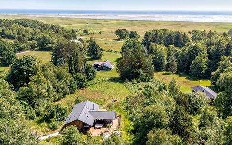 Duco - 780M from the Sea: Paysage, Écorégion, Lot Terre, Domicile, Zone Rurale, Chalet, Plaine, Biens, Plantation, Prairie