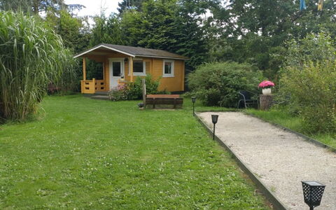 Kasper - 700M from the Sea: Toit, Maison, Domicile, Chalet, Siding, Biens, Allée, Batiments Jardin, Cour, Cabanon
