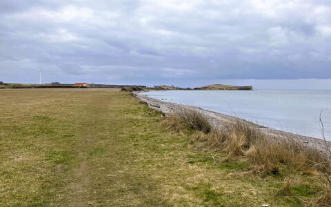 Benedikt - 150M from the Sea: Toit, Maison, Domicile, Chalet, Porte, Siding, Plate-Forme, Porche, Planche, Dur