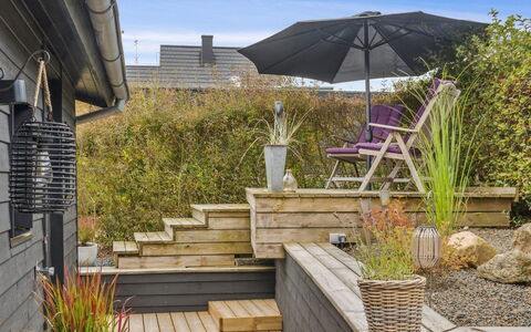 Dagh - 100M from the Sea: Bois, Arbuste, Pot De Fleur, Jardin, Domicile, Plate-Forme, Composite, Mobilier De Jardin, Dur
