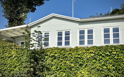 Drifa - 20M from the Sea: Maison, Domicile, Toit, Zone Résidentielle, Chalet, Biens, Ferme, Pelouse, Aménagement Paysager, Siding