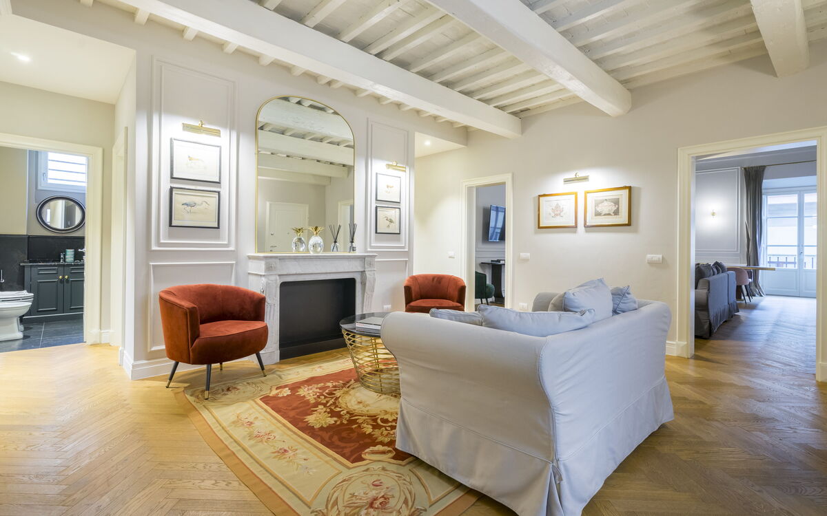Albizi Penthouse Luxury Apartment In Florence By P