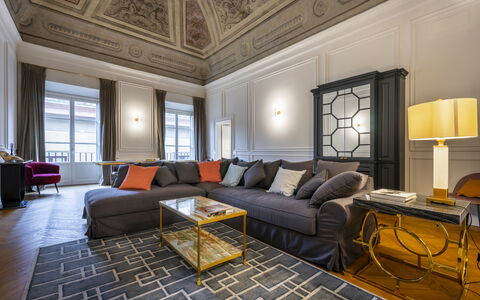 Albizi Penthouse Luxury Apartment In Florence By P: Meubles, Cadre, Propriété, Canapé, Table, Confort, Design Intérieur, Bois, Fenêtre, Éclairage