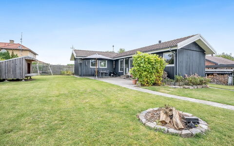 Tenho - 150M from the Sea: Domicile, Chalet, Porche, Siding, Ferme, Structure En Plein Air