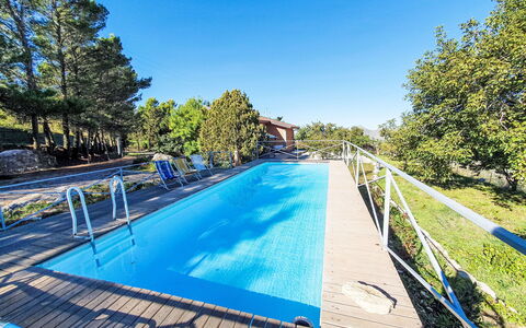 Ginestra: L'Eau, Plante, Ciel, Arbre, Paysage Naturel, Piscine, Ombre, Loisir, Paysage