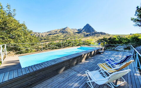 Ginestra: Ciel, Meubles, Plante, Piscine, Mobilier De Jardin, Bois, Ombre, Balancelle, Montagne, Paysage Naturel