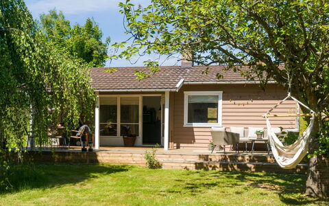 Jovana - 150M to the Fjord: Bois, Toit, Architecture, Domicile, Maison, Chalet, Siding, Dur, Pente, Biens