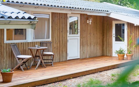 Arto - 1.2Km from the Sea: Domicile, Chalet, Porche, Siding, Ferme, Structure En Plein Air