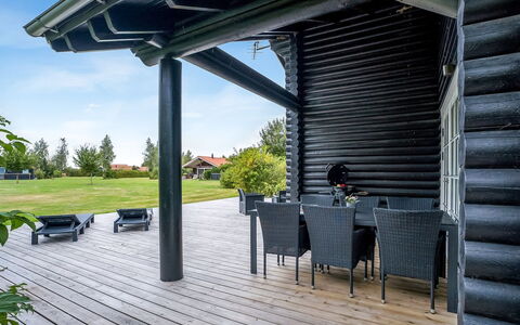 Salmina - 900M from the Sea: Toit, Maison, Lot Terre, Domicile, Chalet, Biens, Batiments Jardin, Ombre, Cabane En Rondins, Aménagement Paysager