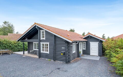 Salmina - 900M from the Sea: Toit, Maison, Lot Terre, Domicile, Chalet, Biens, Batiments Jardin, Ombre, Cabane En Rondins, Aménagement Paysager