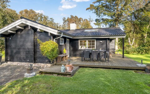 Evi - 500M from the Sea: Herbe, Prairie, Lot Terre, Chalet, Zone Rurale, Prairie, Batiments Jardin, Jardin, Cabanon