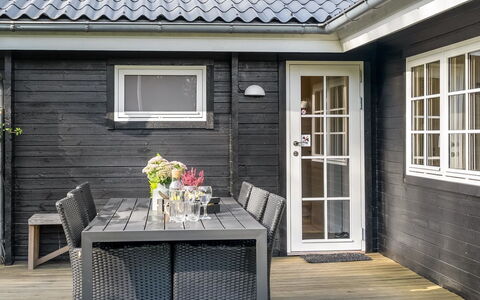 Evi - 500M from the Sea: Herbe, Prairie, Lot Terre, Chalet, Zone Rurale, Prairie, Batiments Jardin, Jardin, Cabanon