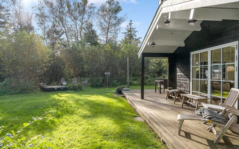 Evi - 500M from the Sea: Herbe, Prairie, Lot Terre, Chalet, Zone Rurale, Prairie, Batiments Jardin, Jardin, Cabanon