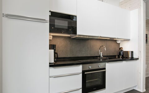 Himos Alppinotko 6 B: Cuisine, Appareil De Cuisine, Comptoir, Principaux Appliance, Cabinetry, Bois, Design Intérieur, Cuisinière, Électroménager, Sol